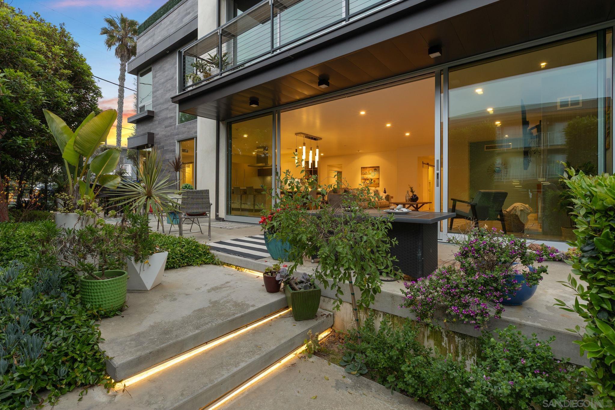 165 Pine Ave