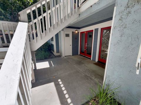 1564  Tanglewood Ln  11 Escondido CA 92029