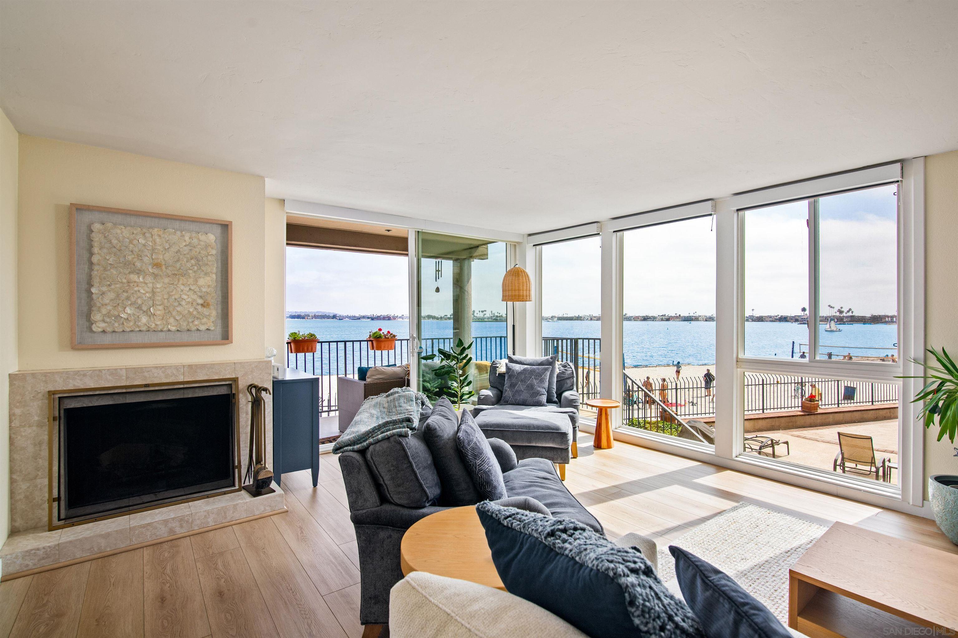1221 Parker Pl 1
