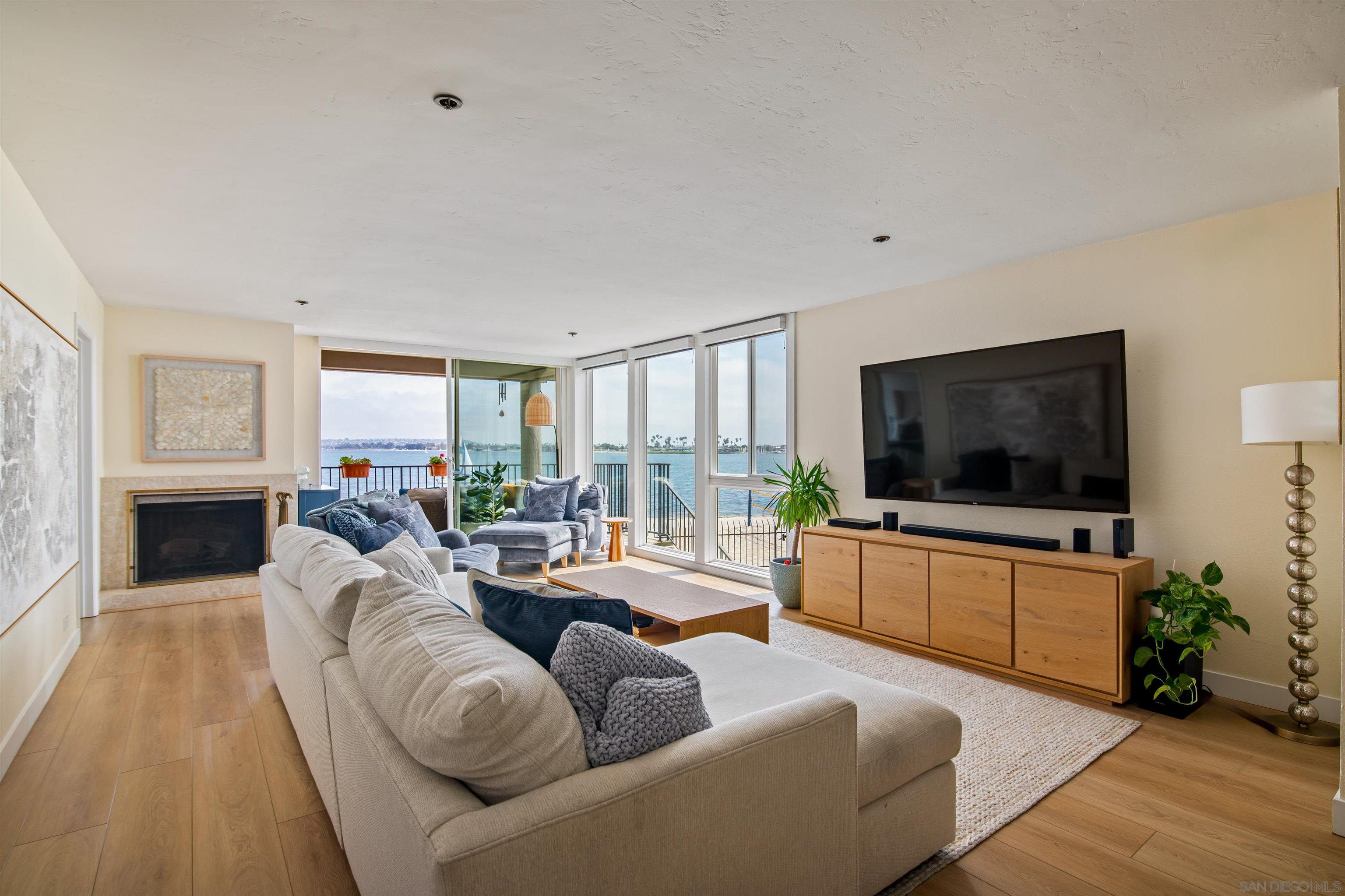 1221 Parker Pl 1