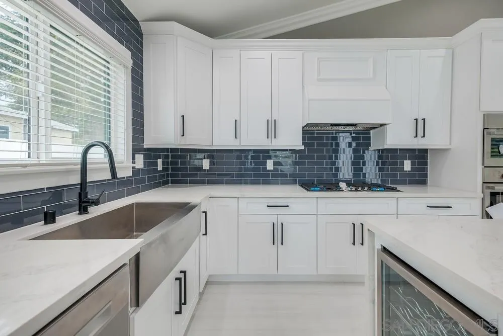 Los Angeles, California 90064, United States, 6 Bedrooms Bedrooms, ,4 BathroomsBathrooms,Residential,Active,13637