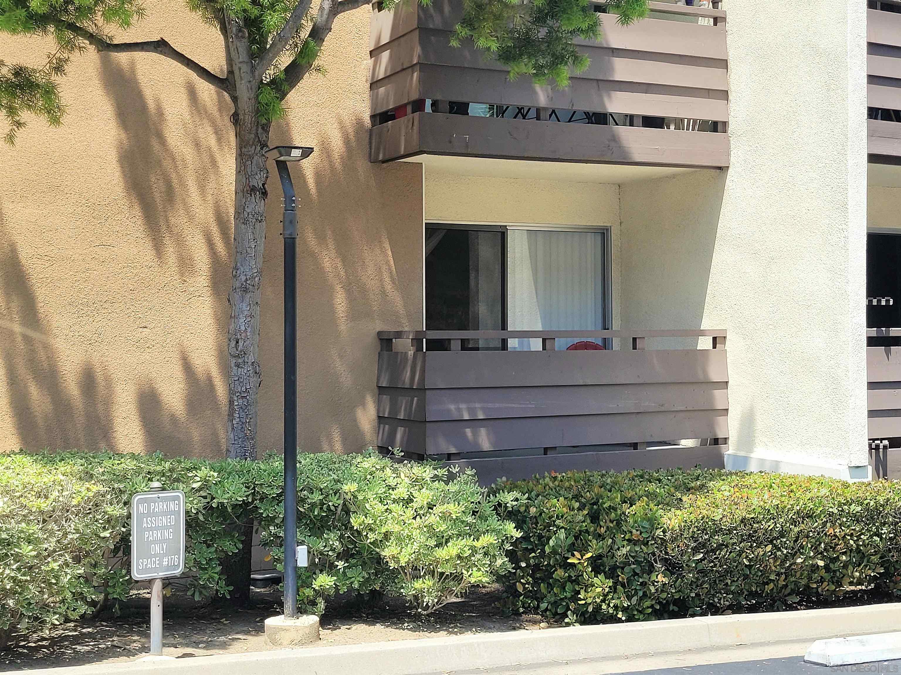 1621 Hotel Circle S E125