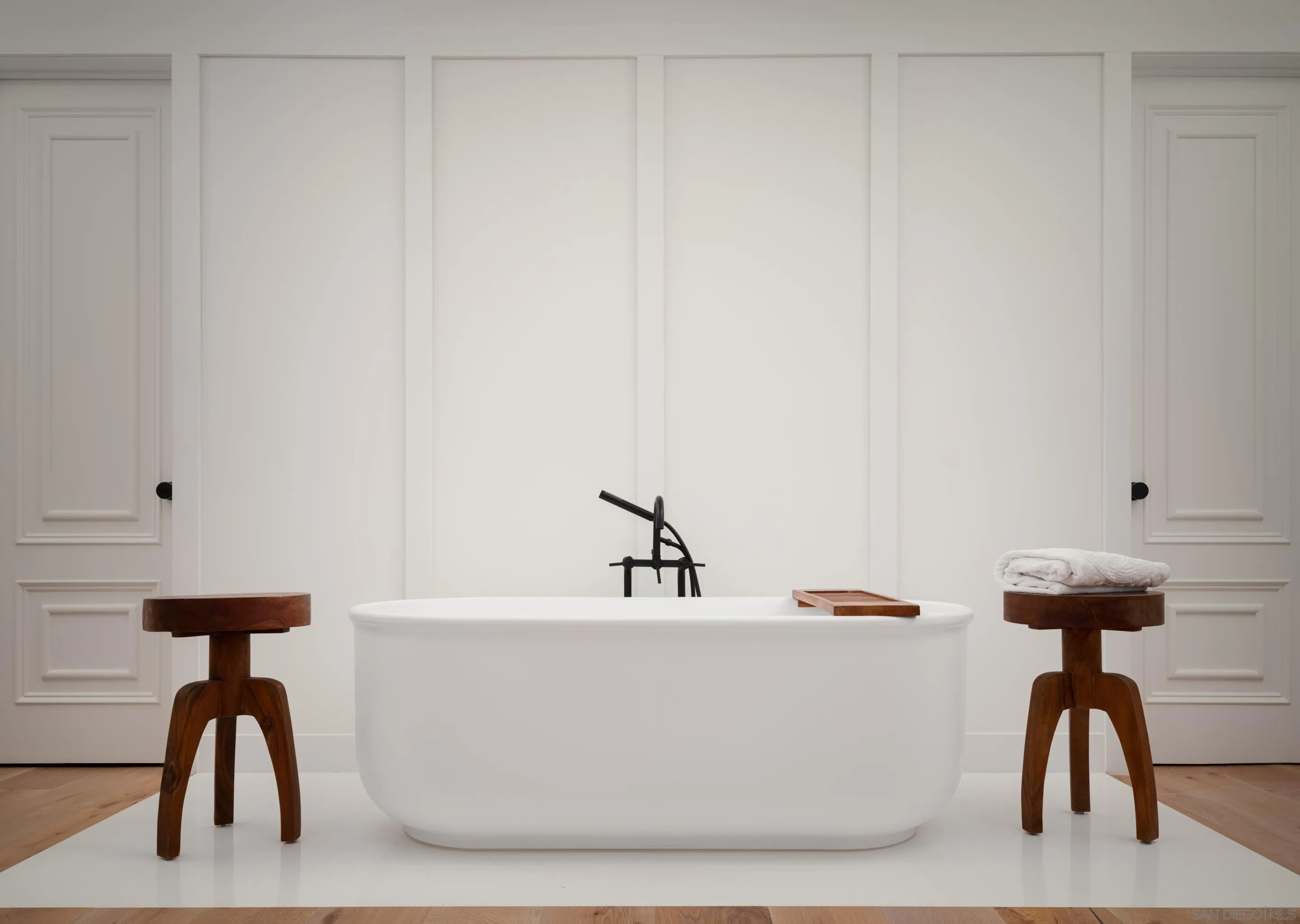 La Jolla, California 92037, United States, 6 Bedrooms Bedrooms, ,7 BathroomsBathrooms,Residential,Pending,36636