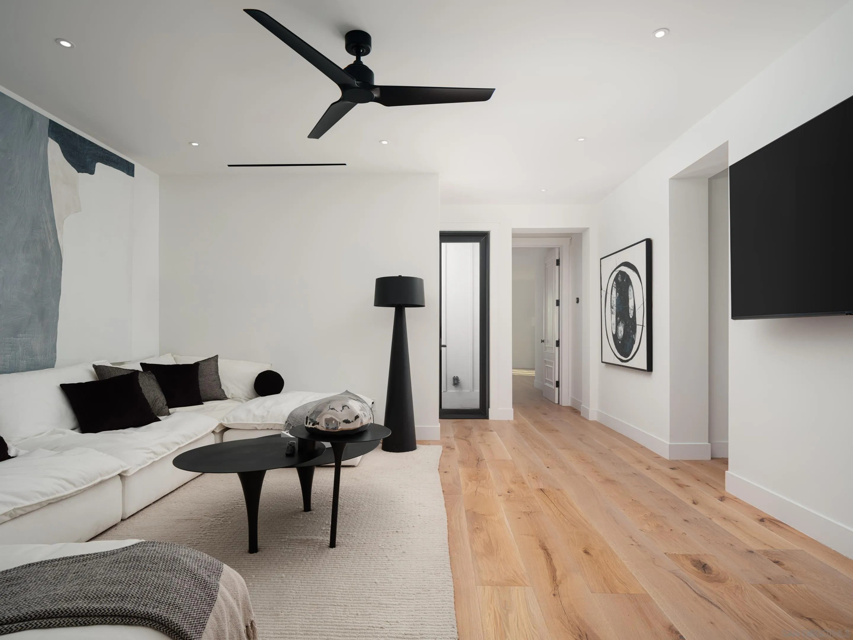 La Jolla, California 92037, United States, 6 Bedrooms Bedrooms, ,7 BathroomsBathrooms,Residential,Pending,36636