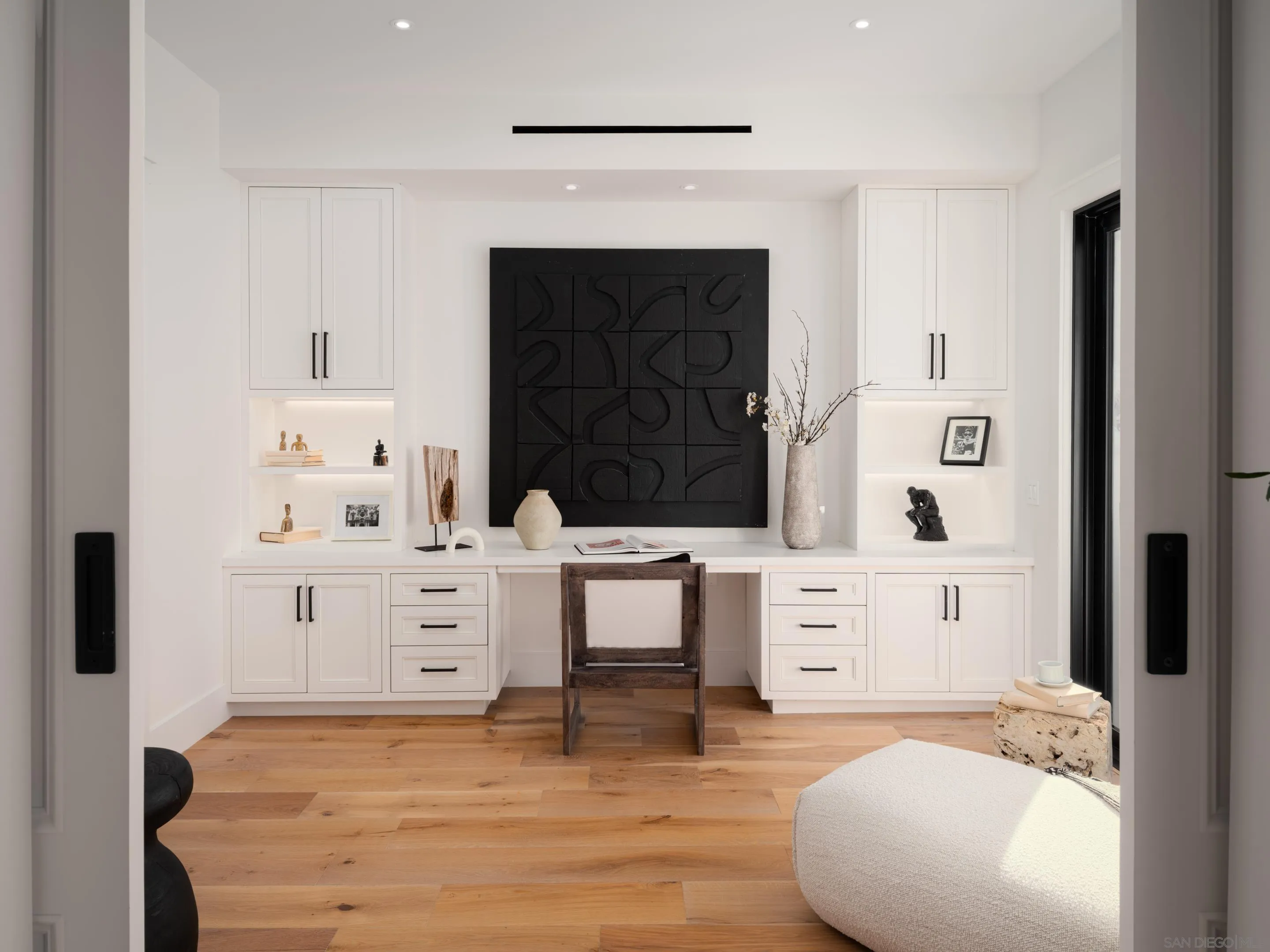 La Jolla, California 92037, United States, 6 Bedrooms Bedrooms, ,7 BathroomsBathrooms,Residential,Pending,36636