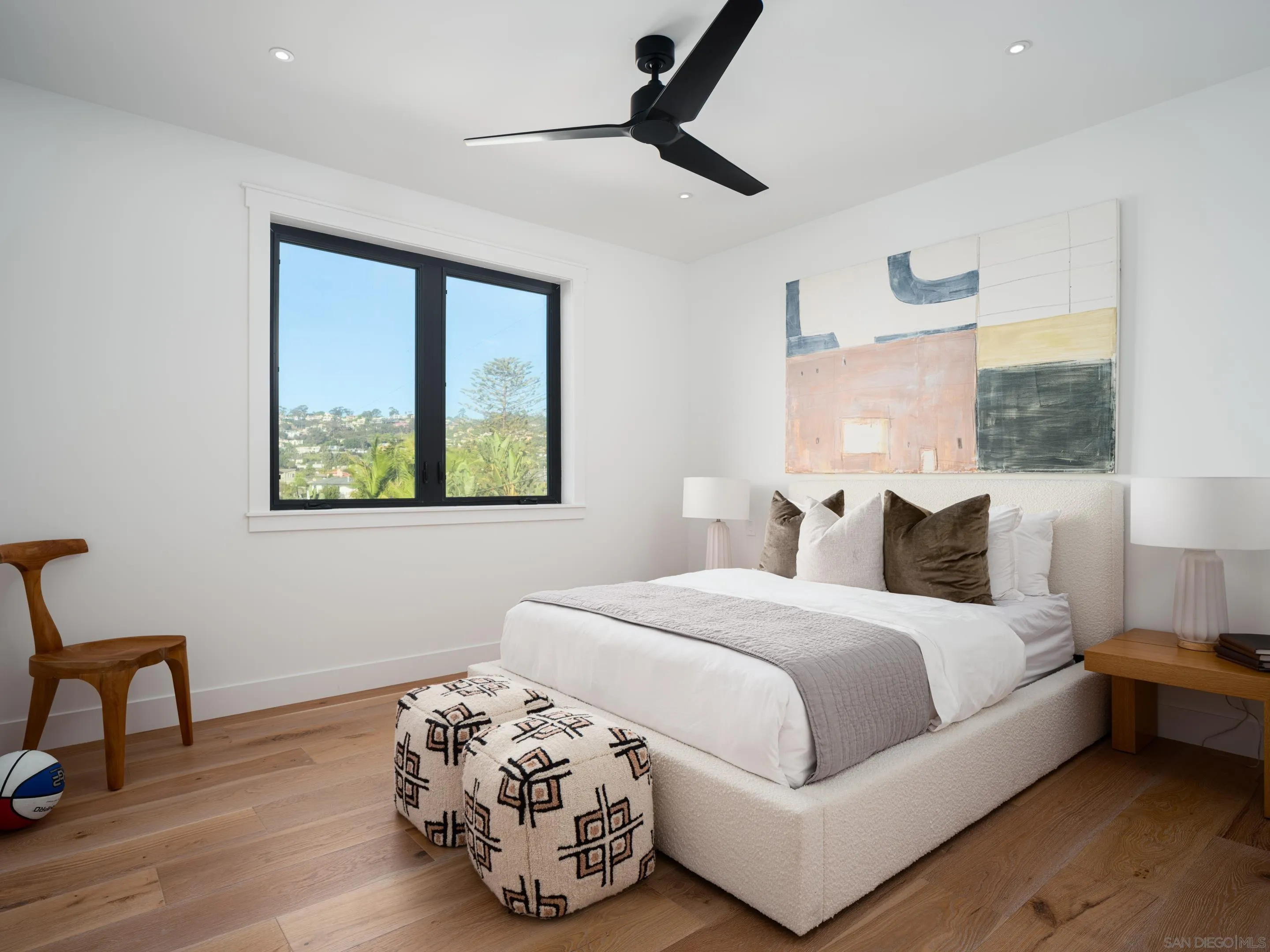 La Jolla, California 92037, United States, 6 Bedrooms Bedrooms, ,7 BathroomsBathrooms,Residential,Pending,36636