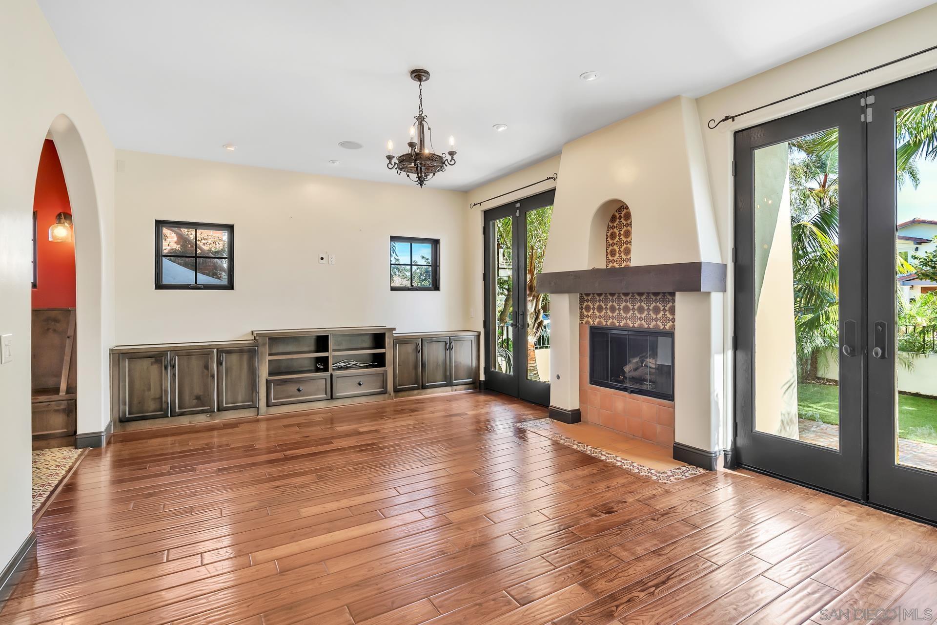 258 H Ave
