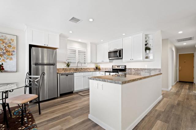3707 Hickory Way