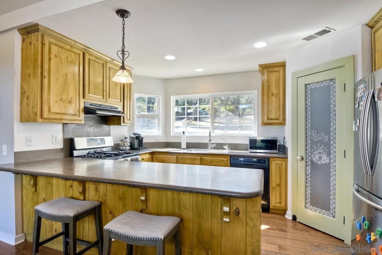 1305 Lakedale Rd.