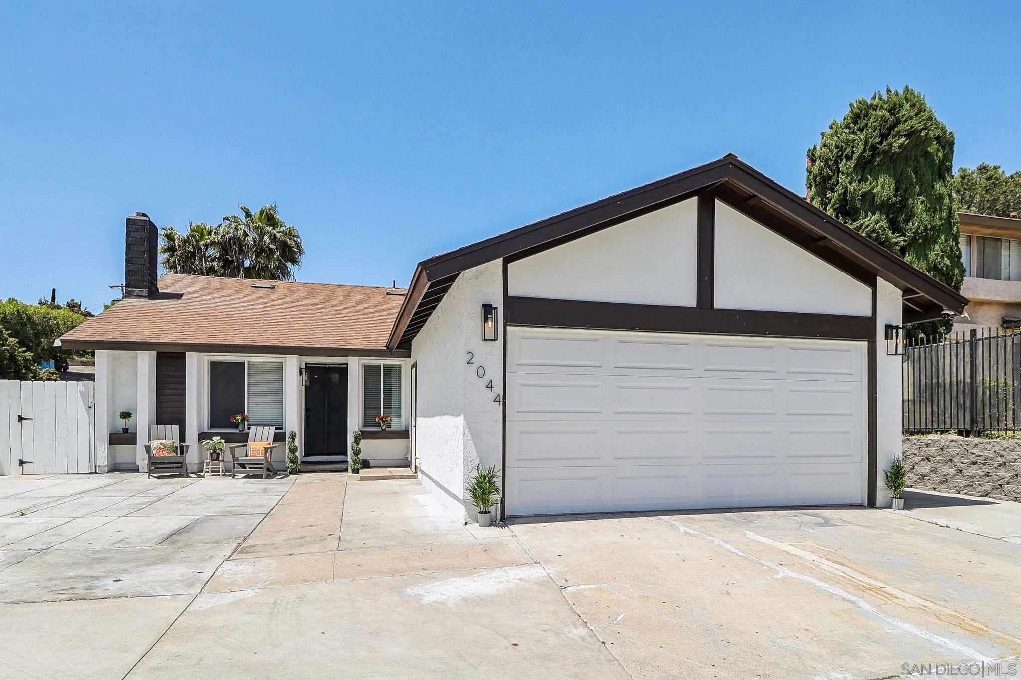 2044 Siegle Dr