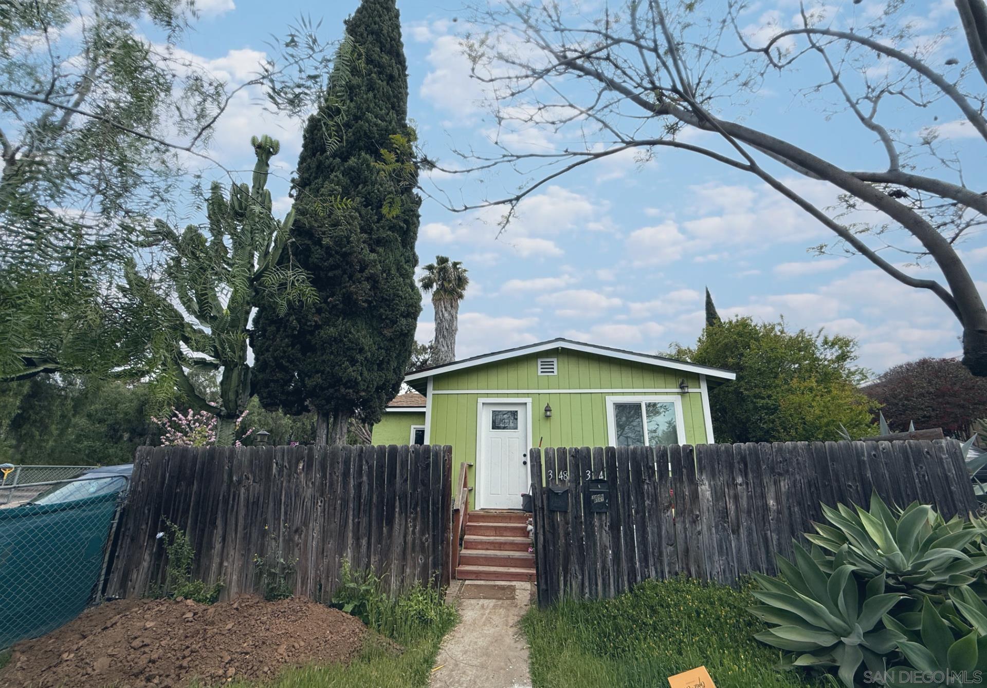 3446 Newton Ave