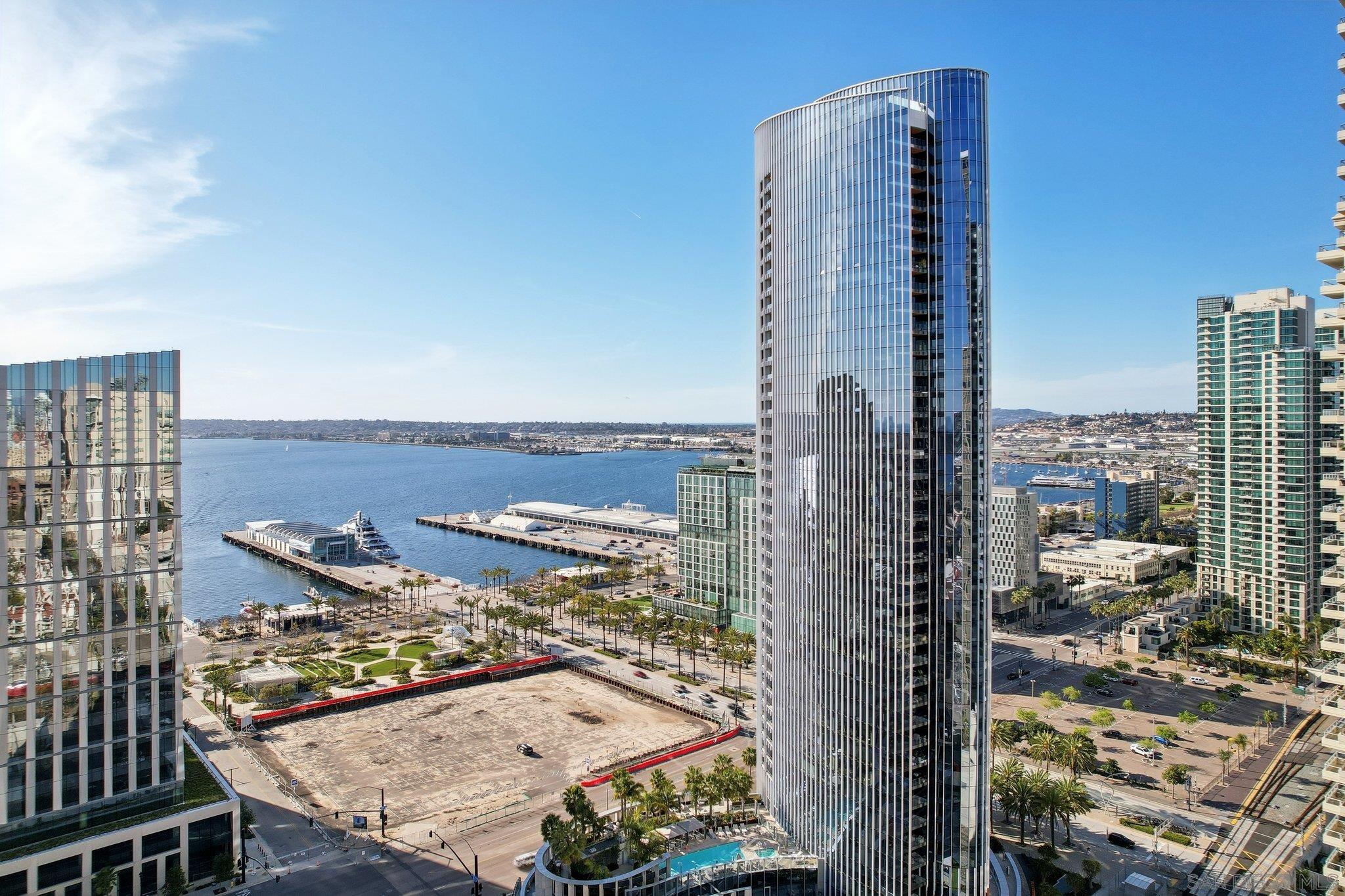 888 W E St 2506