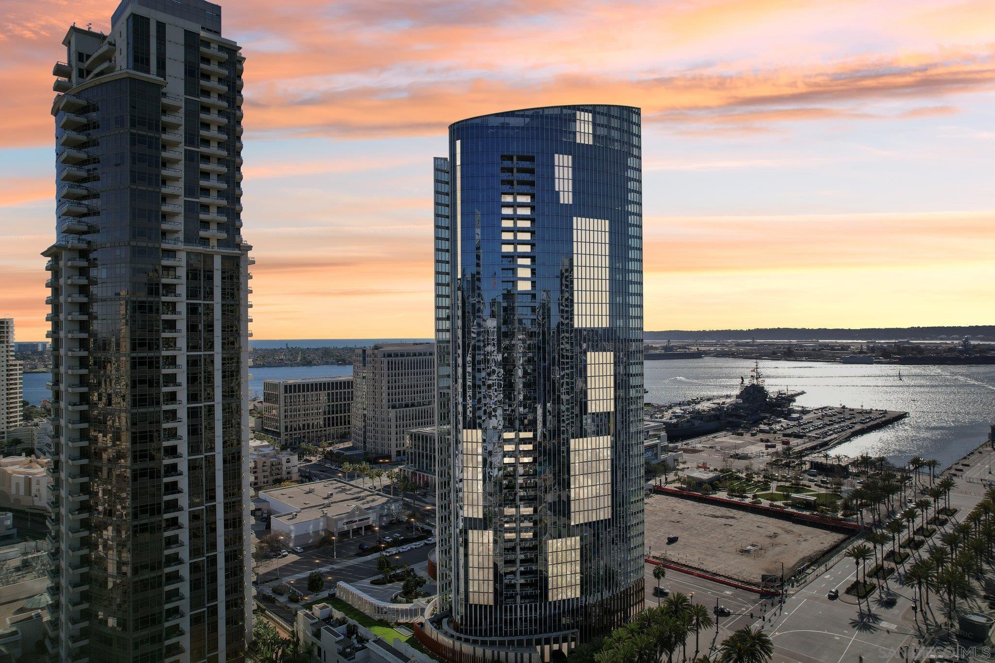 888 W E St 2506