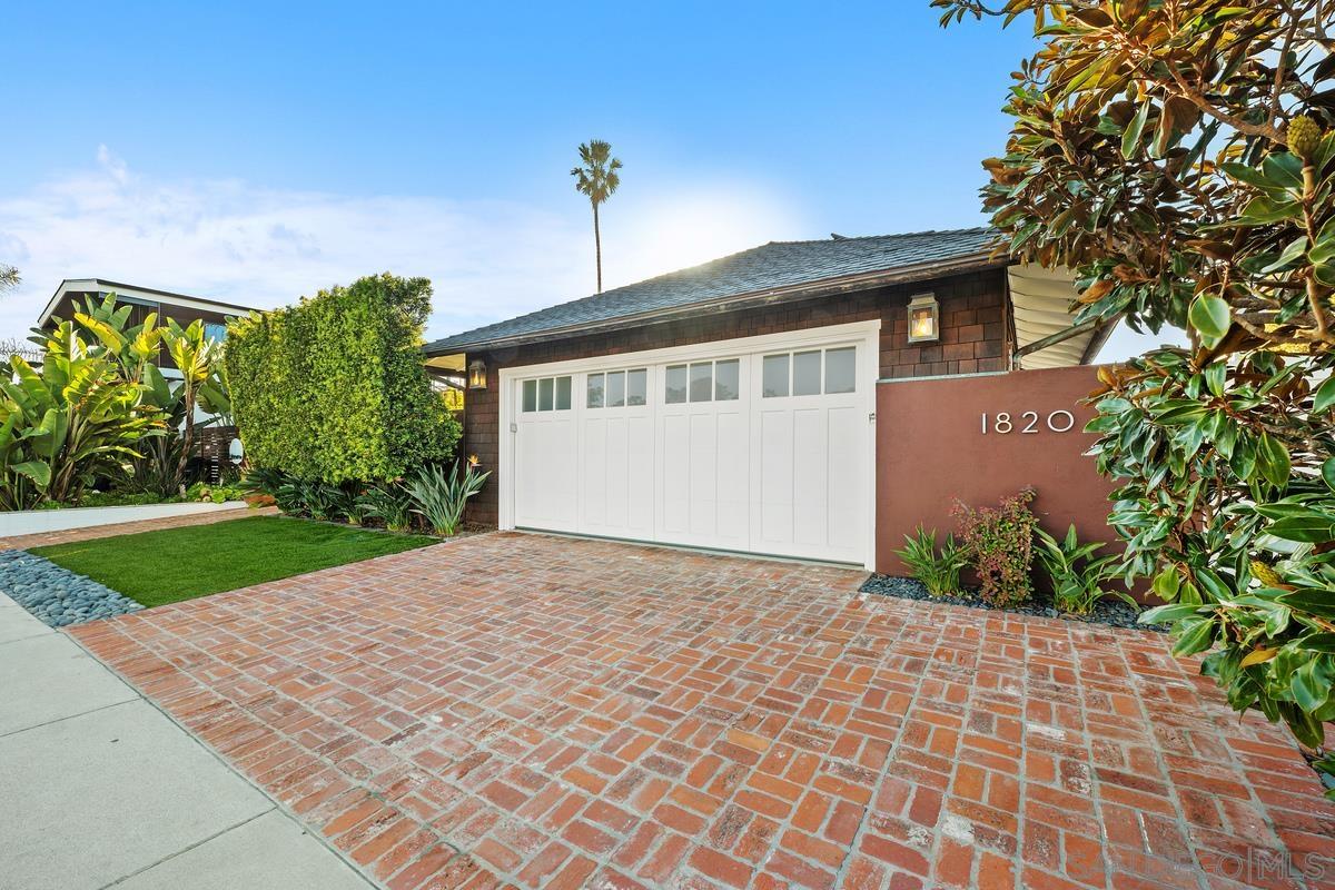 1820 Coast Blvd