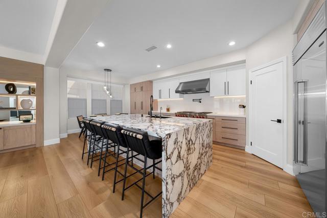1452 Canoe Creek Way