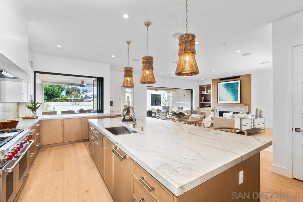 2910 Highland Dr.