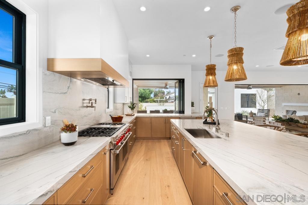 2910 Highland Dr.