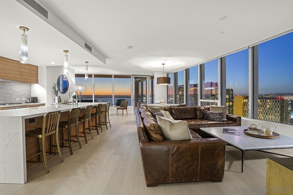 888 W E Street 1801