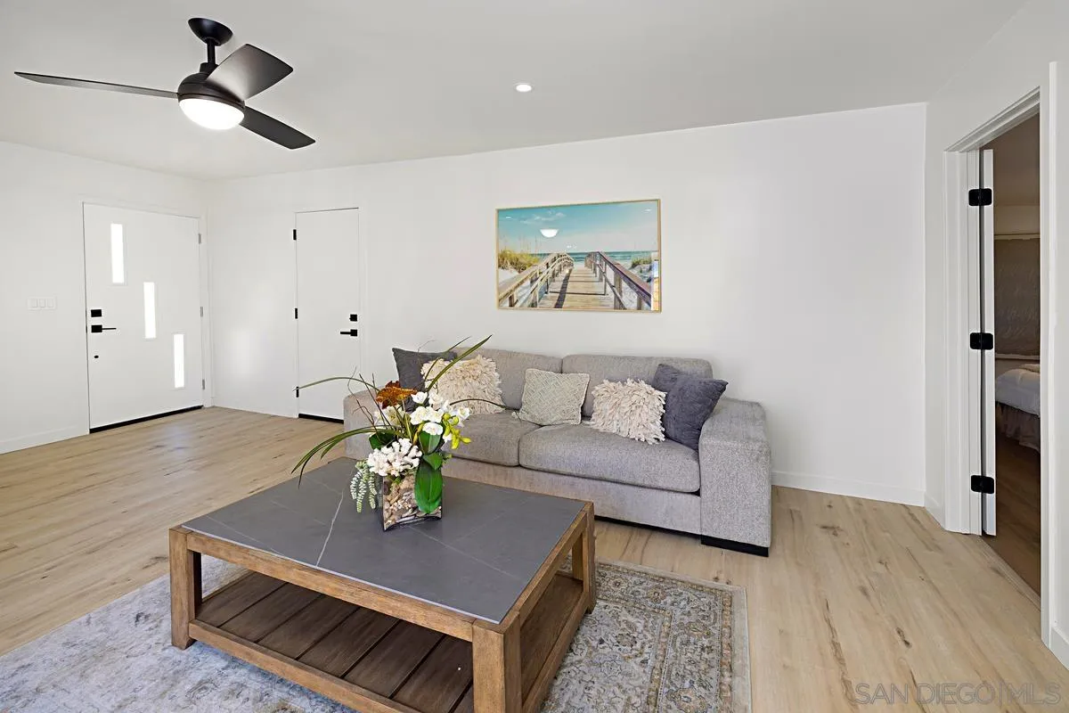 San Diego, California 92117, United States, 4 Bedrooms Bedrooms, ,2 BathroomsBathrooms,Residential,Active,106223