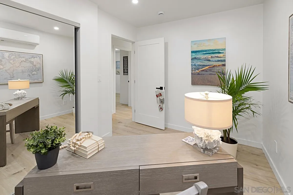 San Diego, California 92117, United States, 4 Bedrooms Bedrooms, ,2 BathroomsBathrooms,Residential,Active,106223