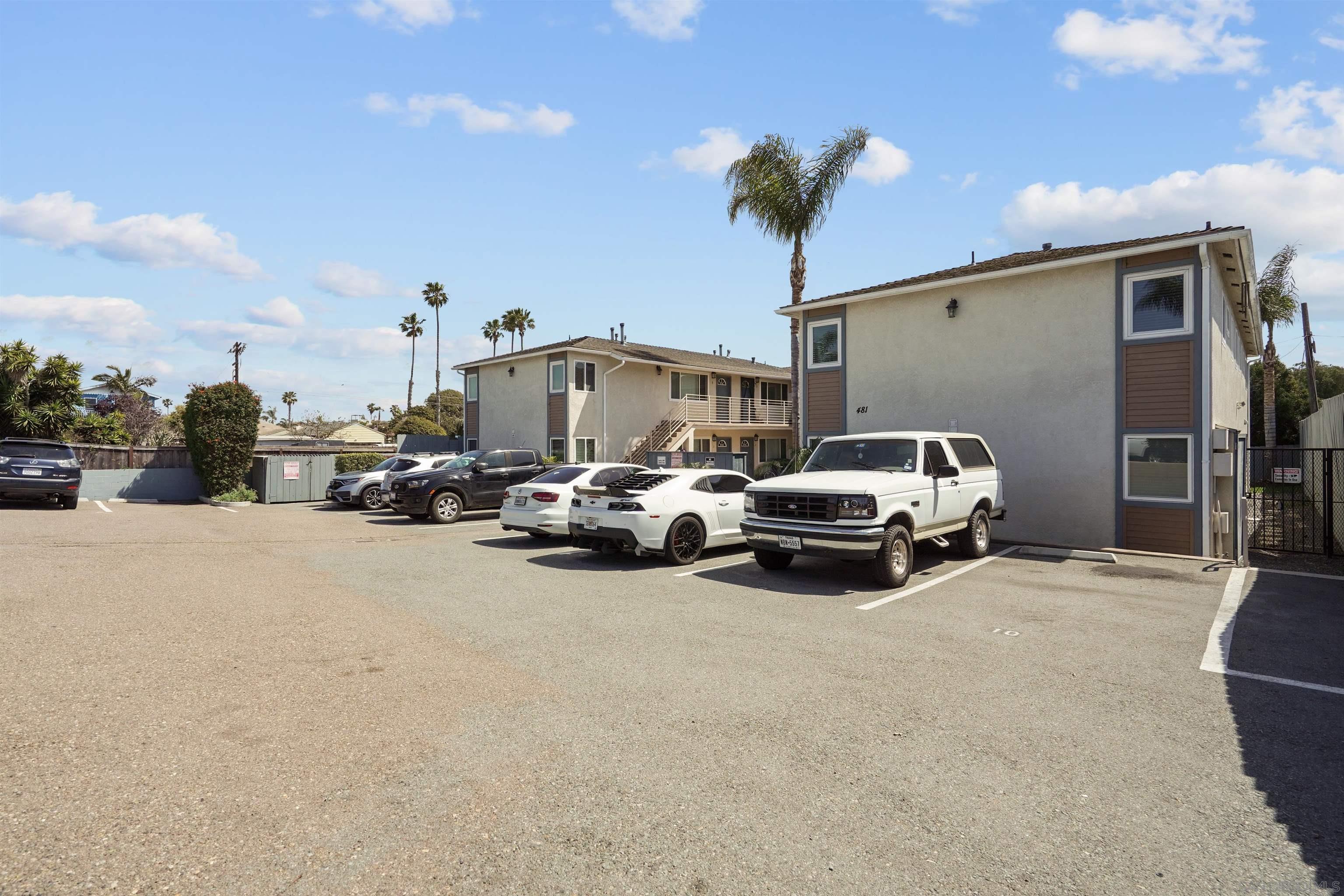 481 Palm Ave