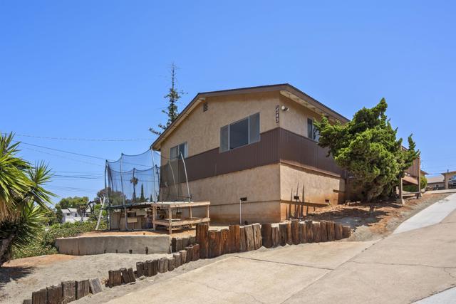 2243 S Lanoitan