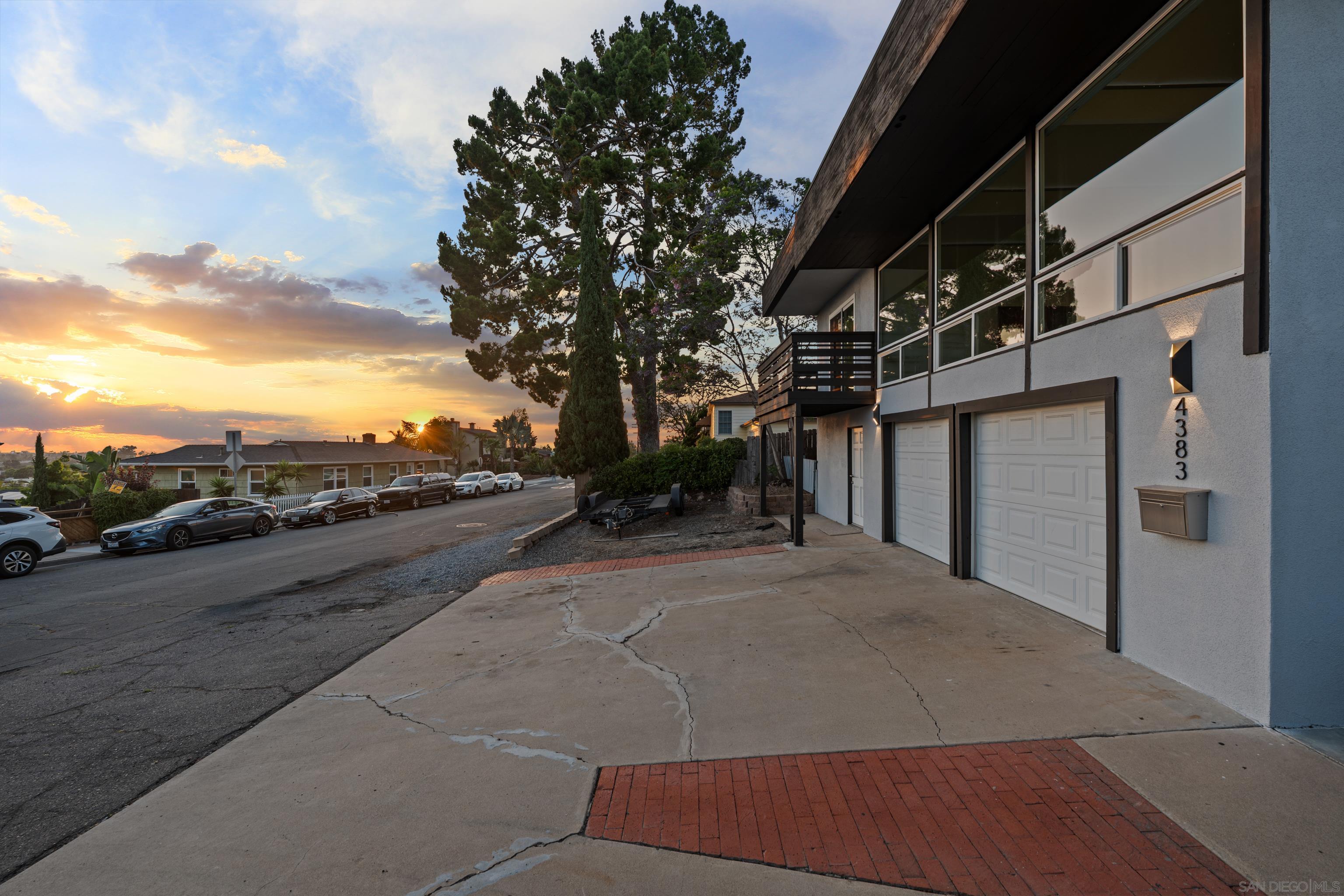 4383 Maple Ave