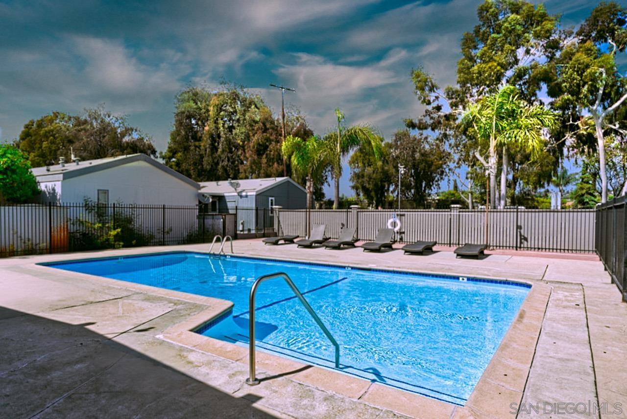 26 Bahama Dr 26