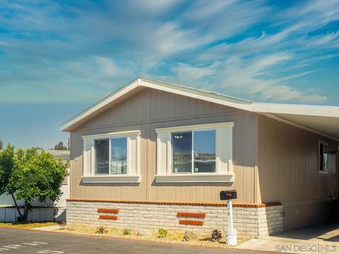 26  Bahama Dr  26 Escondido CA 92025