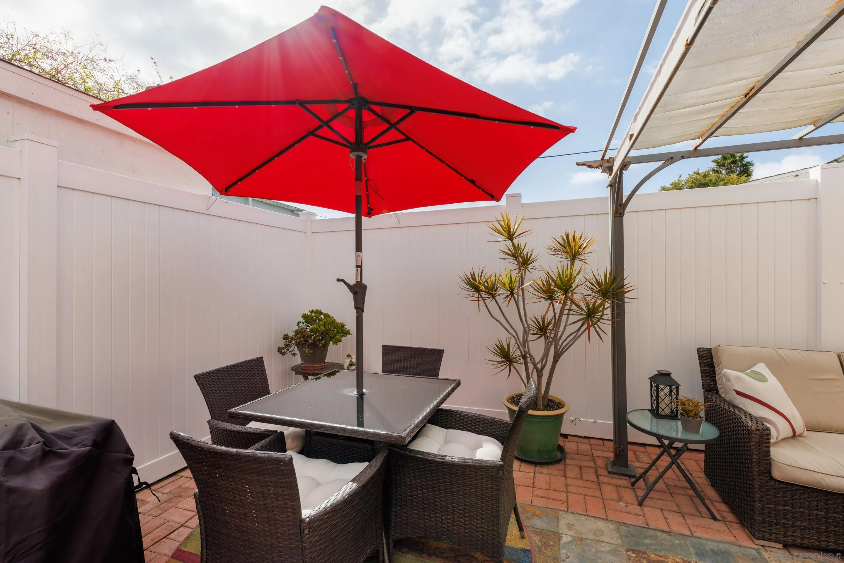 San Diego, California 92109, United States, 2 Bedrooms Bedrooms, ,1 BathroomBathrooms,Residential,Pending,5009