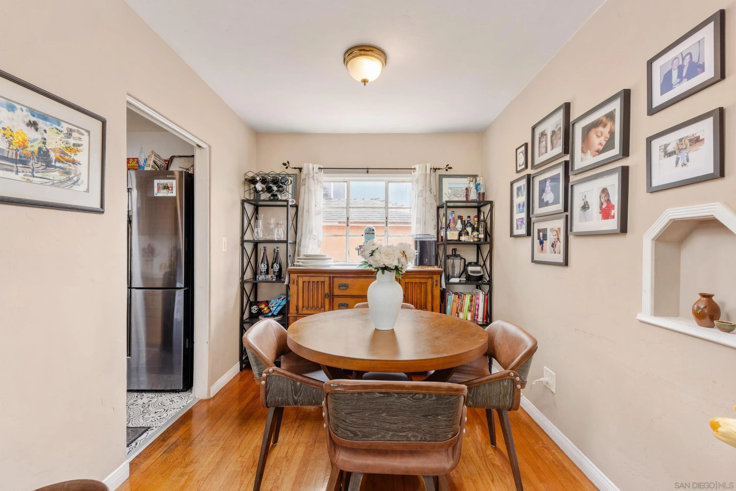 San Diego, California 92109, United States, 2 Bedrooms Bedrooms, ,1 BathroomBathrooms,Residential,Pending,5009