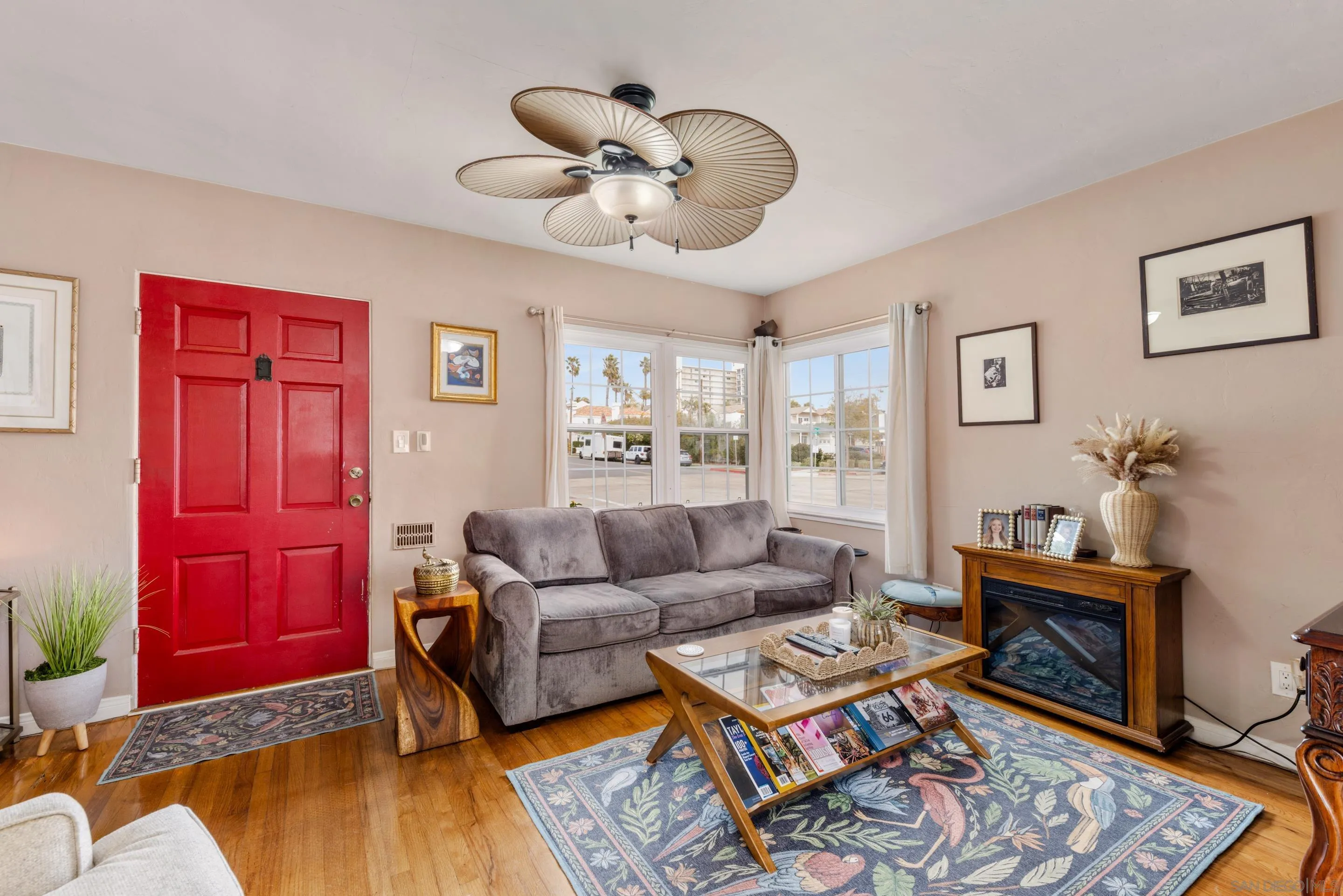 San Diego, California 92109, United States, 2 Bedrooms Bedrooms, ,1 BathroomBathrooms,Residential,Pending,5009