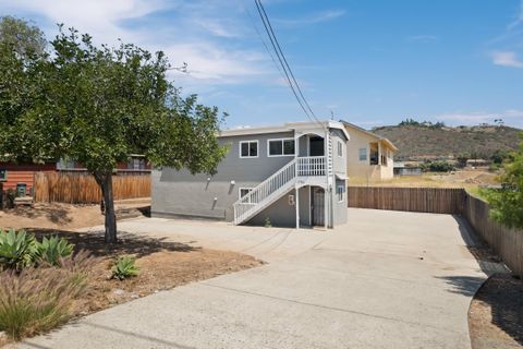 3754-56  Riviera Dr La Mesa CA 91941