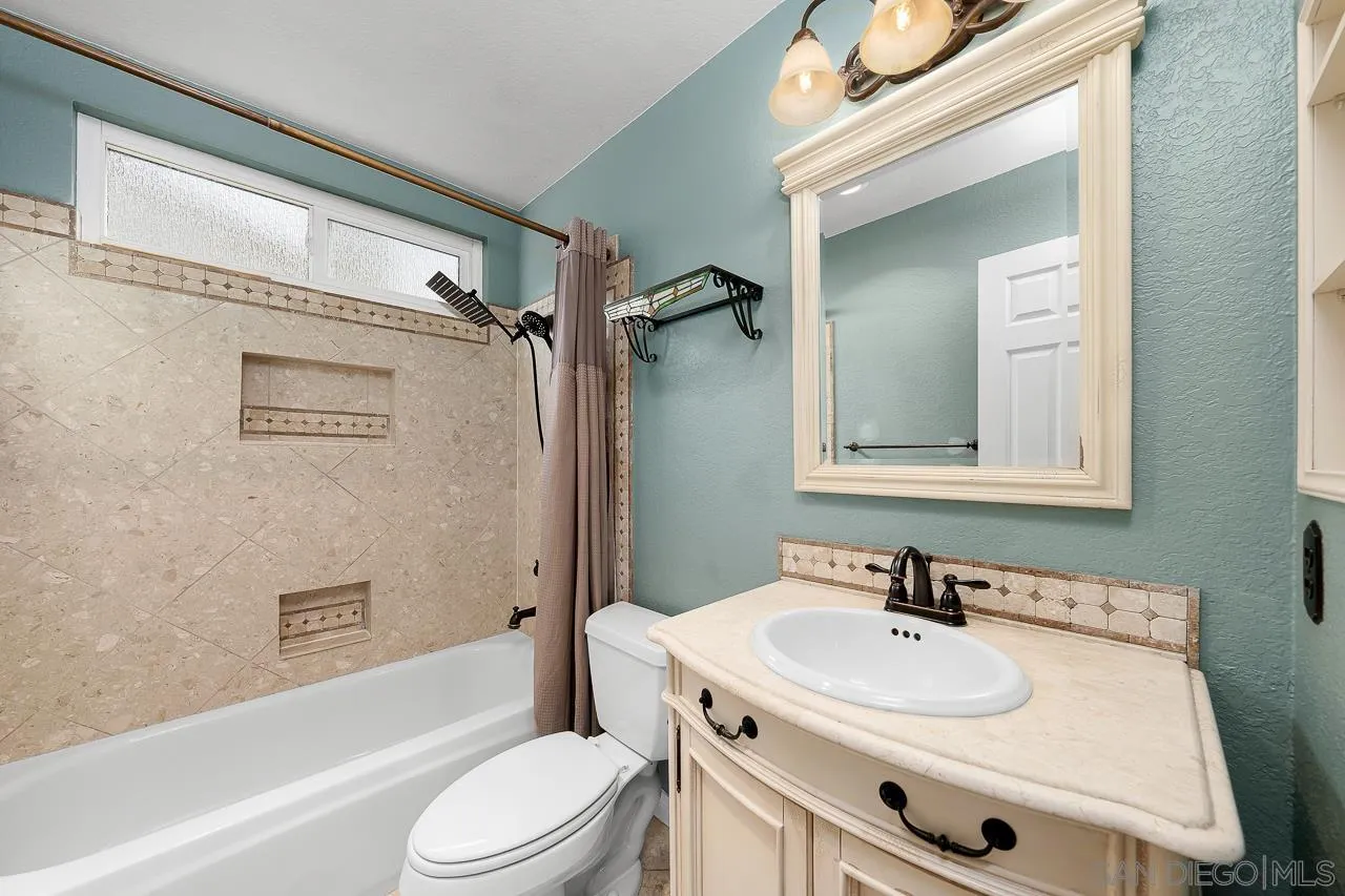 Bonita, California 91902, United States, 3 Bedrooms Bedrooms, ,2 BathroomsBathrooms,Residential,Active,81637