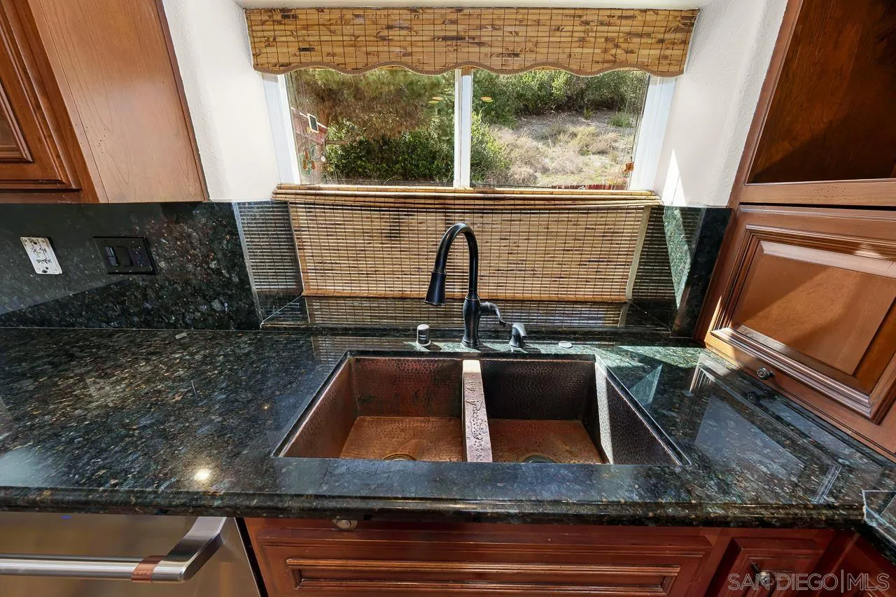 Bonita, California 91902, United States, 3 Bedrooms Bedrooms, ,2 BathroomsBathrooms,Residential,Active,81637