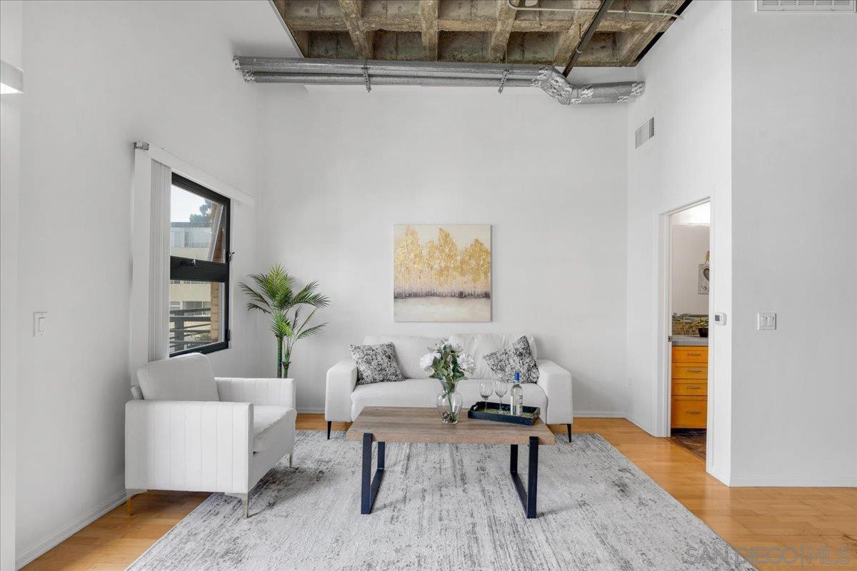 3211 5Th Ave 202