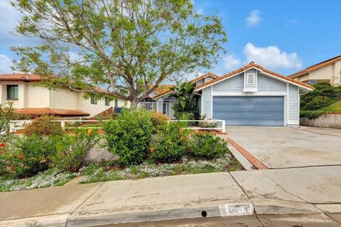 8944  La Cartera St San Diego CA 92129