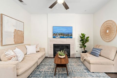 741  D Ave Coronado CA 92118