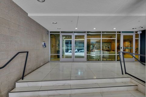 Tiny photo for 425 W Beech St #1205, San Diego, CA 92101 (MLS # 250024310)