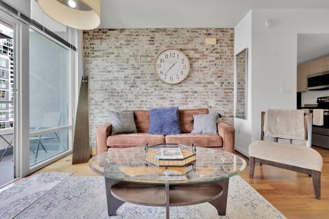 Tiny photo for 425 W Beech St #1205, San Diego, CA 92101 (MLS # 250024310)