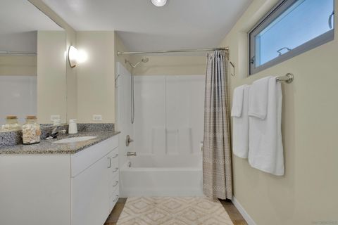 Tiny photo for 425 W Beech St #1205, San Diego, CA 92101 (MLS # 250024310)