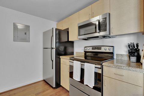 Tiny photo for 425 W Beech St #1205, San Diego, CA 92101 (MLS # 250024310)
