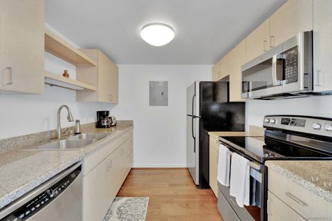 Tiny photo for 425 W Beech St #1205, San Diego, CA 92101 (MLS # 250024310)