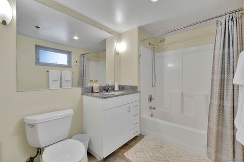 Tiny photo for 425 W Beech St #1205, San Diego, CA 92101 (MLS # 250024310)