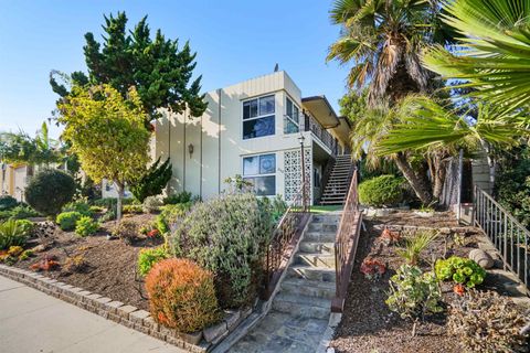2162  Thomas San Diego CA 92109