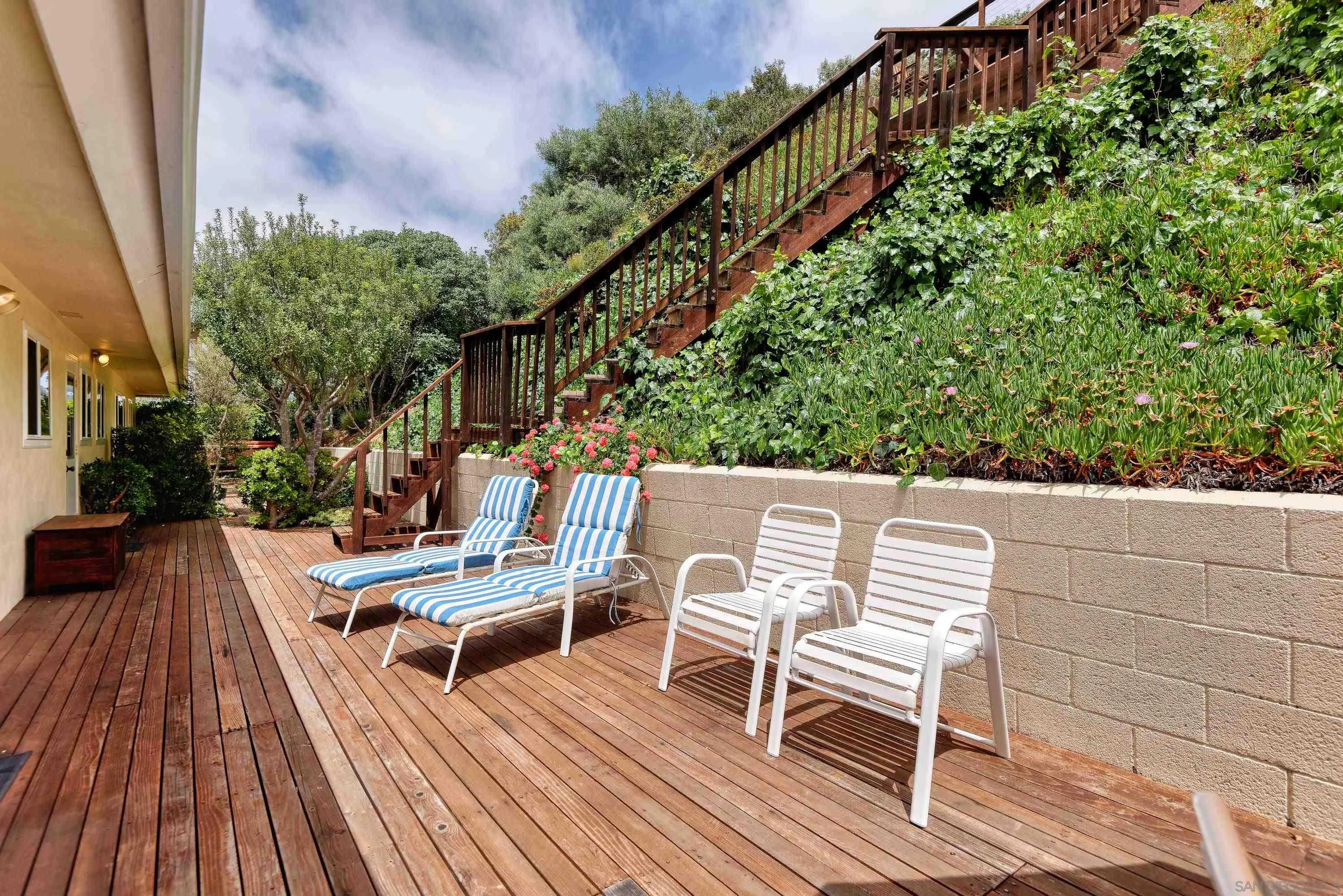 La Jolla, California 92037, United States, 3 Bedrooms Bedrooms, ,2 BathroomsBathrooms,Residential,Pending,28769