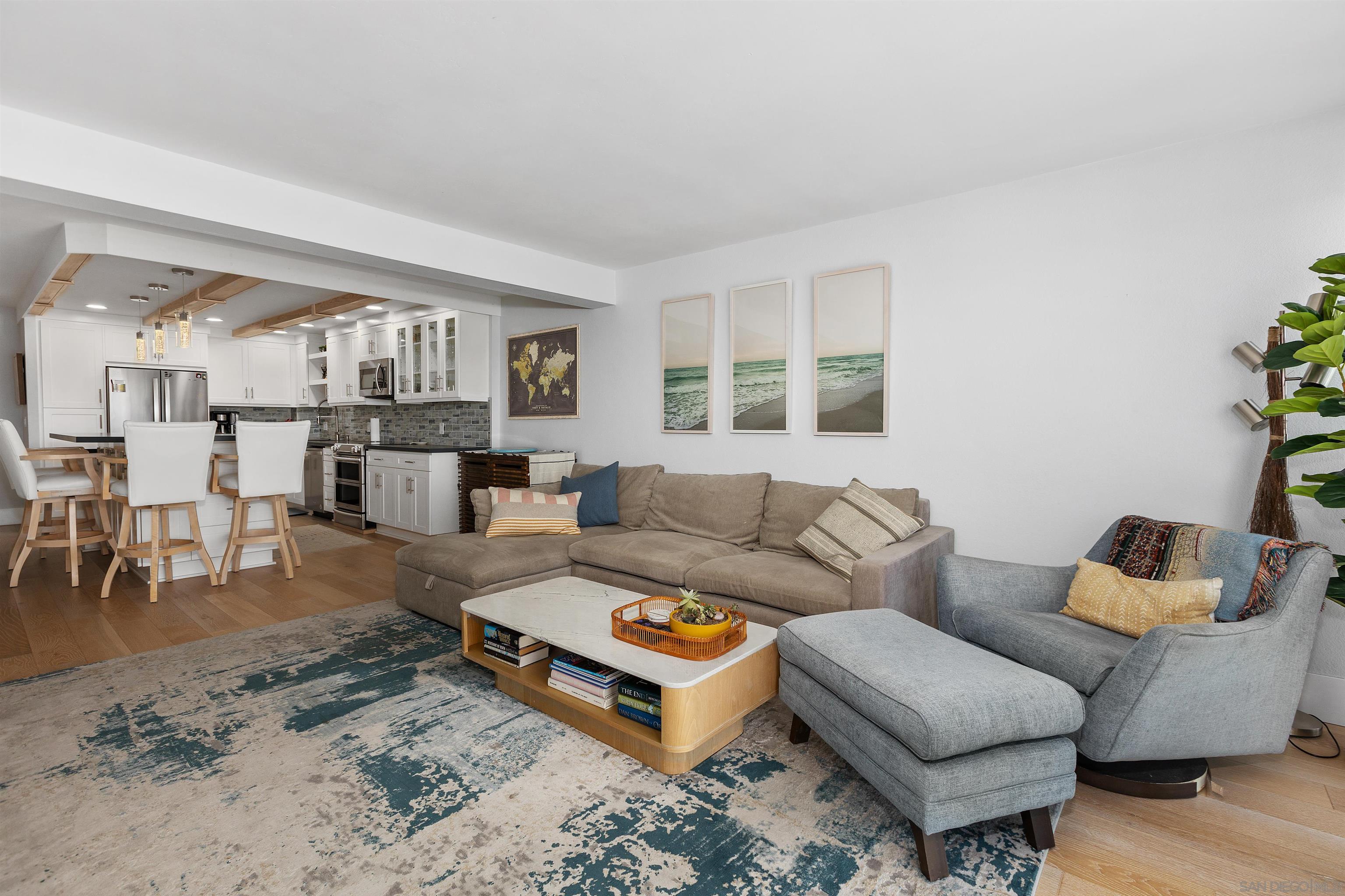 4944 Cass St. 407