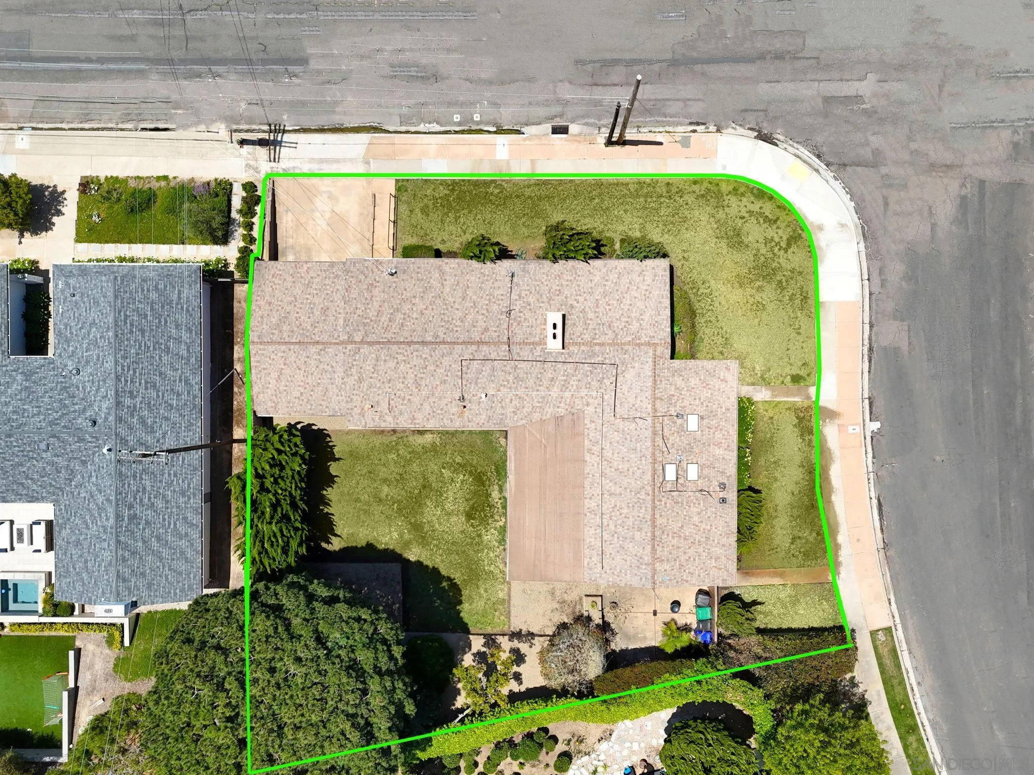 La Jolla, California 92037, United States, 3 Bedrooms Bedrooms, ,2 BathroomsBathrooms,Residential,Active,131777