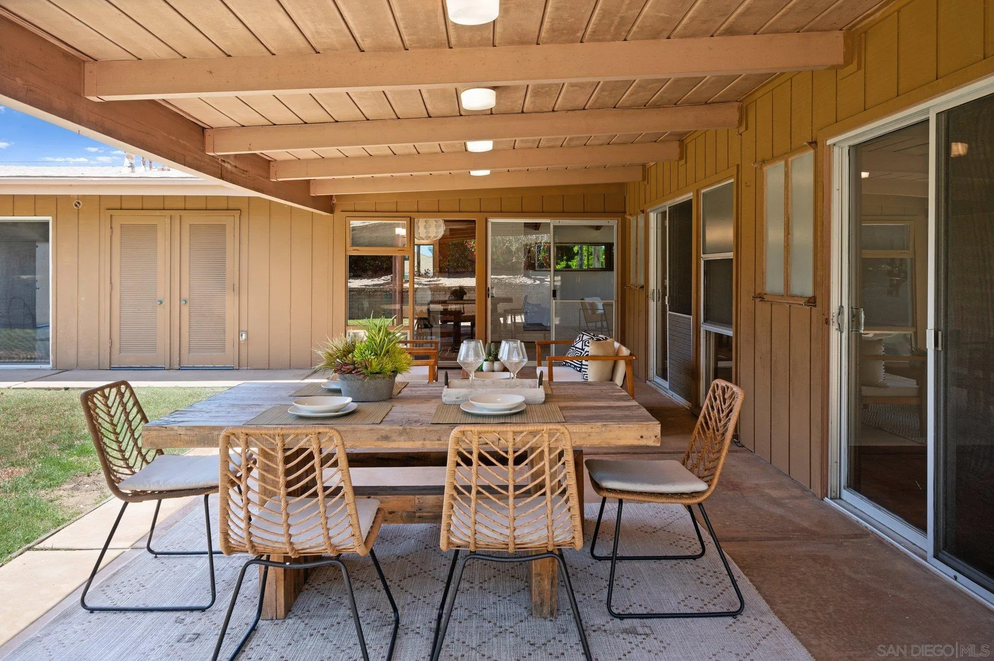 La Jolla, California 92037, United States, 3 Bedrooms Bedrooms, ,2 BathroomsBathrooms,Residential,Active,131777