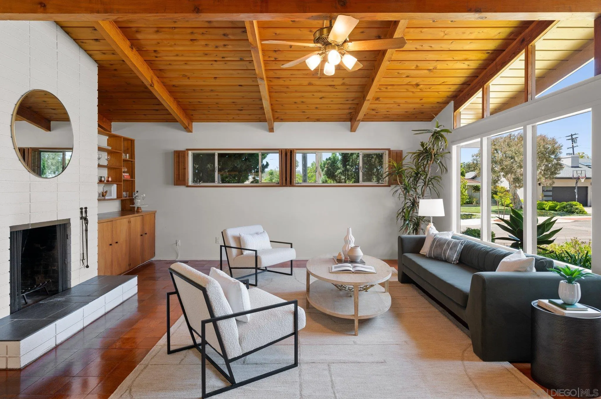 La Jolla, California 92037, United States, 3 Bedrooms Bedrooms, ,2 BathroomsBathrooms,Residential,Active,131777